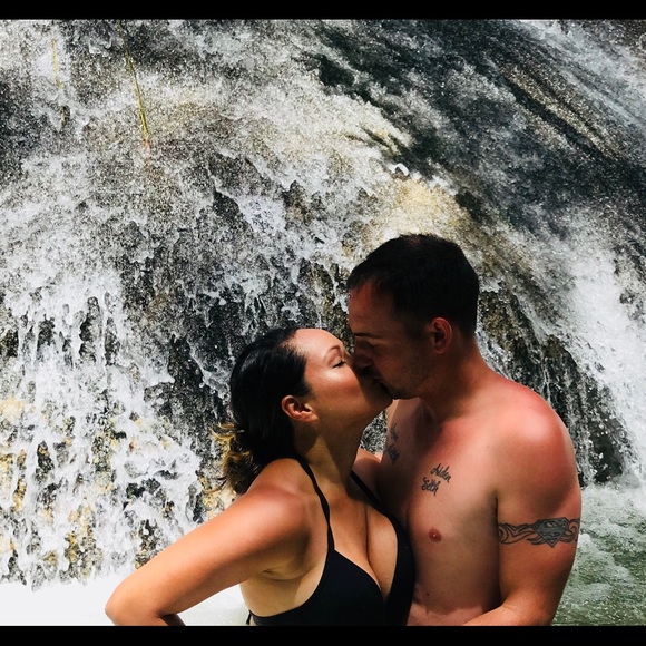 Meet your Posher, Jessica - Picture 3 of 10